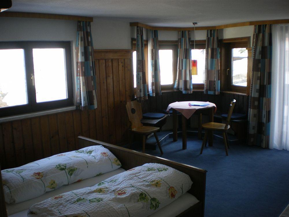 Gaestehaus Zugspitzblick Берванг Экстерьер фото